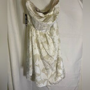 Express White & Beige Floral Strapless Party Dress Cocktail Size 10 NWT